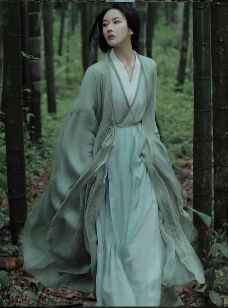 The light mint green Hanfu clothing The light mint green Hanfu clothing