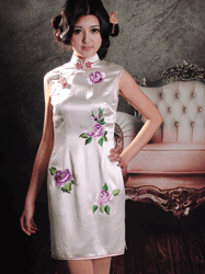 White silk short cheongsam with embroidered peonys