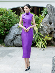 Light purple long cheongsam dress with a front slit