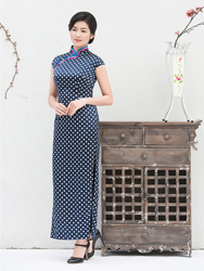 Pure silk blue cheongsam with white polka-dot